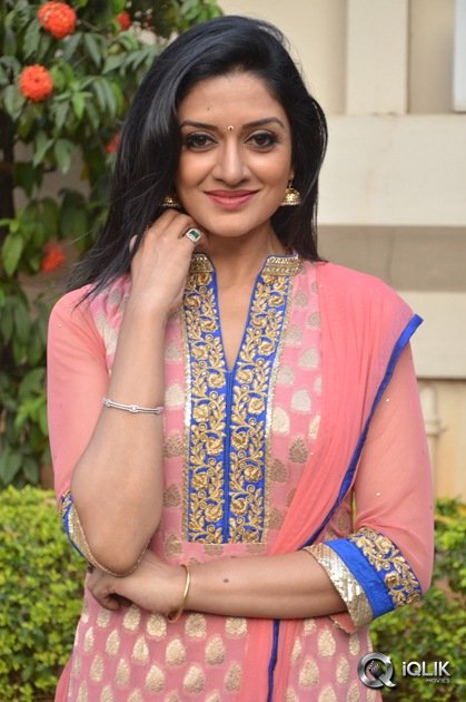 Vimala-Raman-At-Om-Namo-Venkatesaya-Movie-Press-Meet